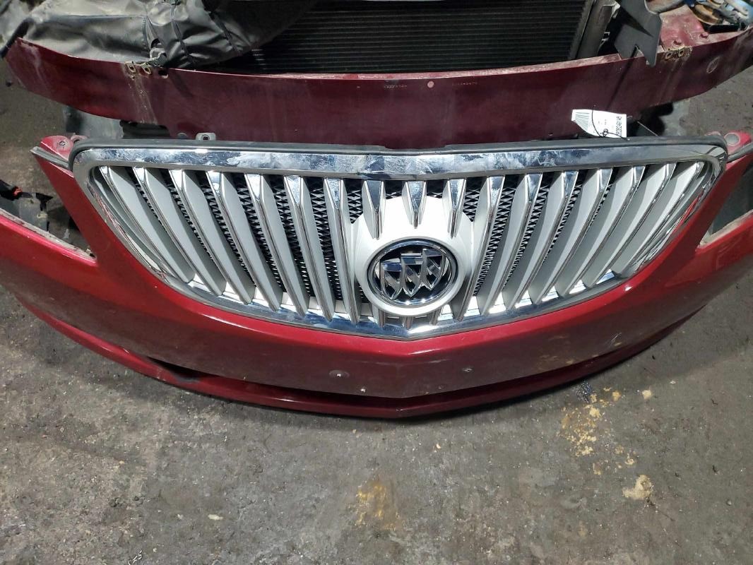 2011 Buick LaCrosse RED Photo 11