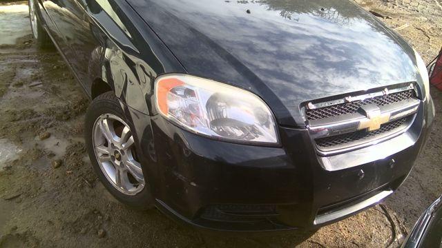 2011 Chevrolet Aveo BLACK Photo 2