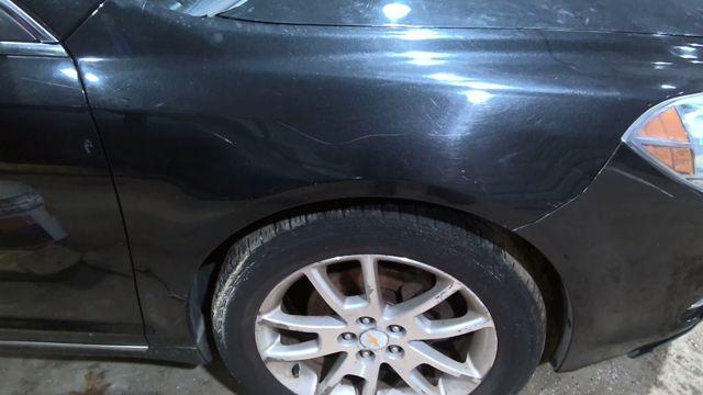 2011 Chevrolet Malibu GRAY Photo 5