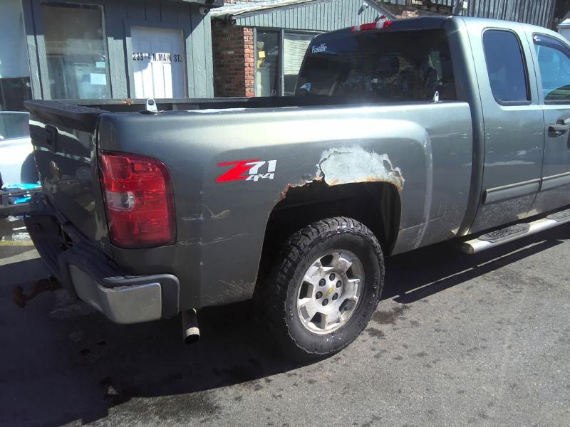 2011 Chevrolet Silverado 1500  Photo 12