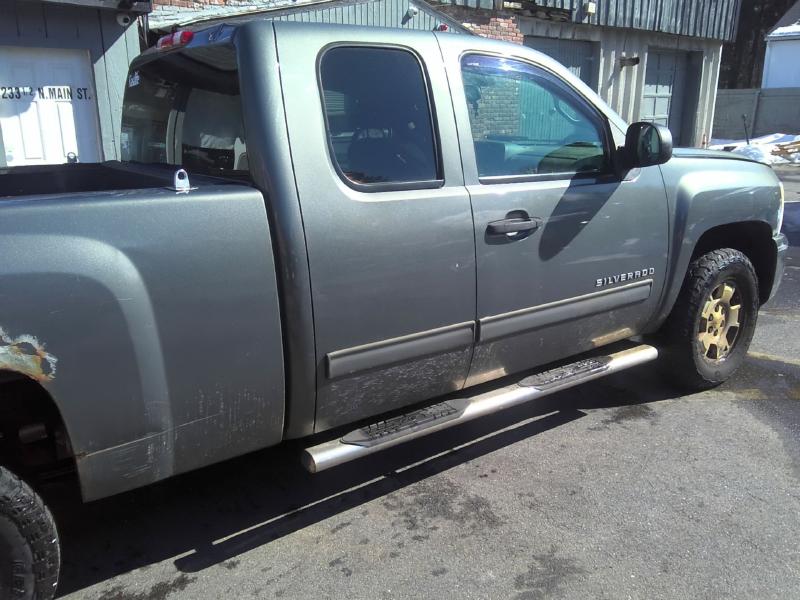 2011 Chevrolet Silverado 1500  Photo 13