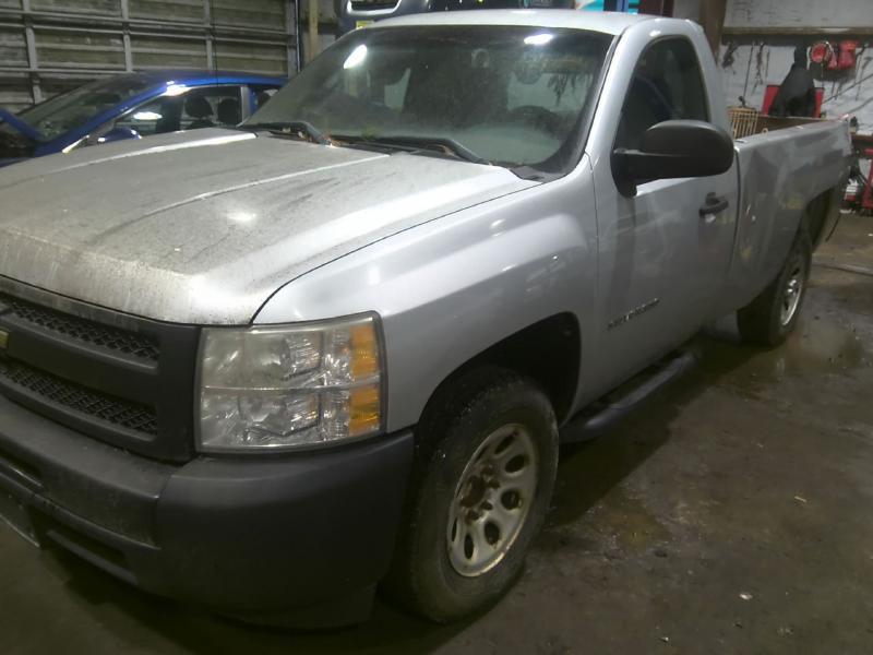 2011 Chevrolet Silverado 1500 SILVER Photo 10