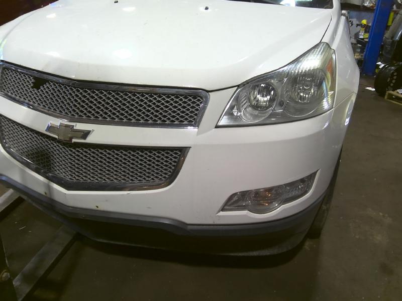 2011 Chevrolet Traverse WHITE Photo 5