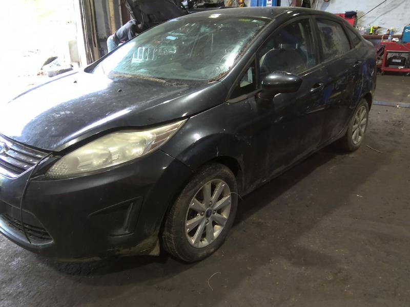 2011 Ford Fiesta GRAY Photo 2