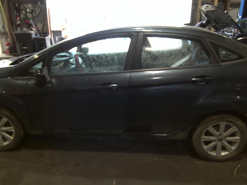 2011 Ford Fiesta GRAY Photo 6