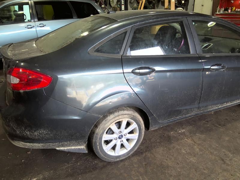 2011 Ford Fiesta GRAY Photo 13