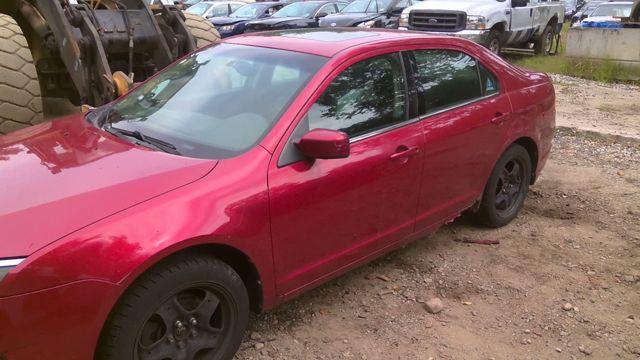 2011 Ford Fusion RED Photo 3