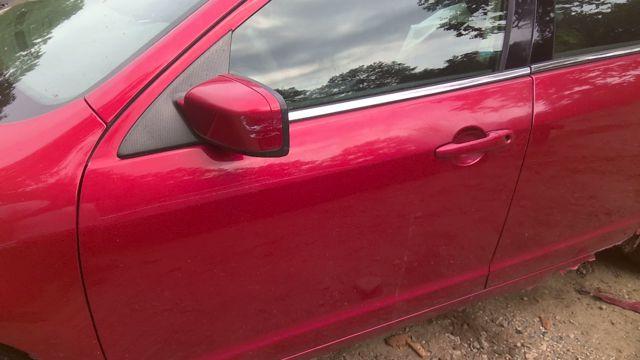 2011 Ford Fusion RED Photo 4