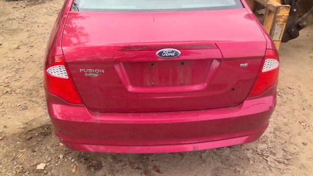 2011 Ford Fusion RED Photo 9
