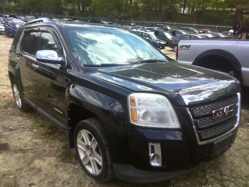 2011 GMC Terrain CARBON FLASH METALLIC Photo 2