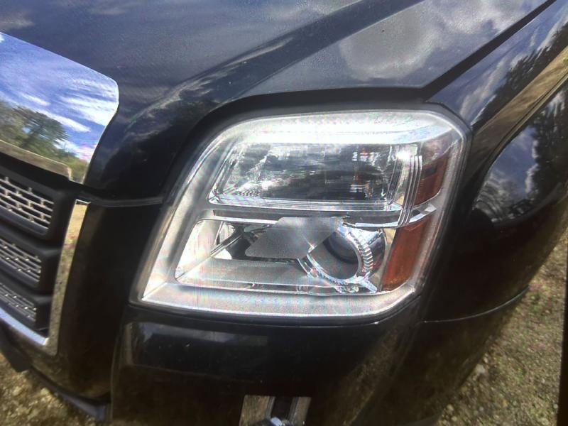 2011 GMC Terrain CARBON FLASH METALLIC Photo 7