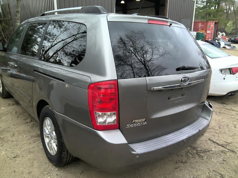 2011 Kia Sedona GRAY Photo 9