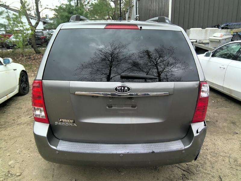 2011 Kia Sedona GRAY Photo 10