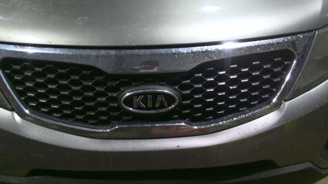 2011 Kia Sorento GRAY Photo 8