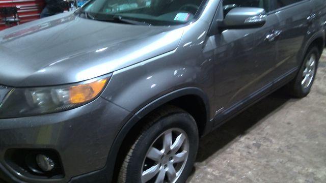 2011 Kia Sorento GRAY Photo 10