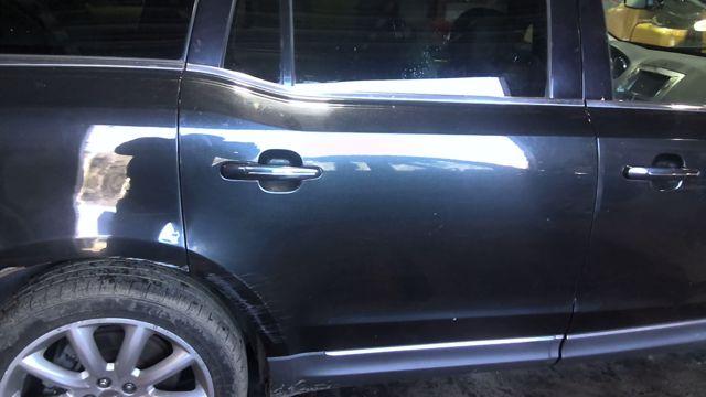 2011 Lincoln MKT BLACK Photo 14