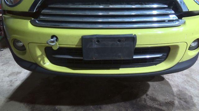 2011 Mini Cooper YELLOW Photo 3