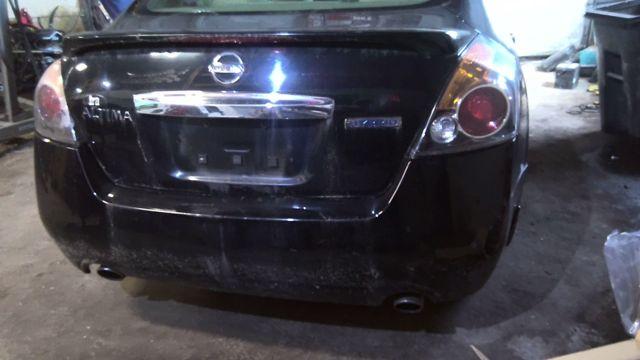 2011 Nissan Altima BLACK Photo 9