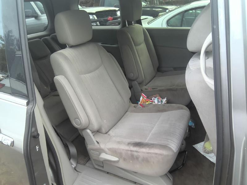 2011 Nissan Quest GRAY Photo 13