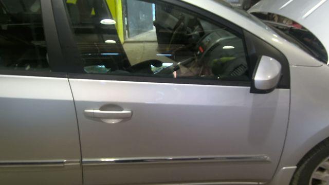 2011 Nissan Sentra SILVER Photo 4