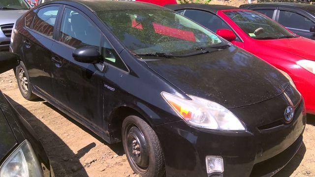 2011 Toyota Prius BLACK Photo 2