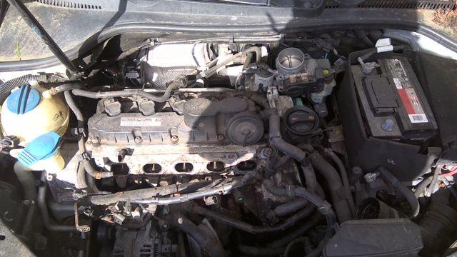 2011 Volkswagen Jetta  Photo 2
