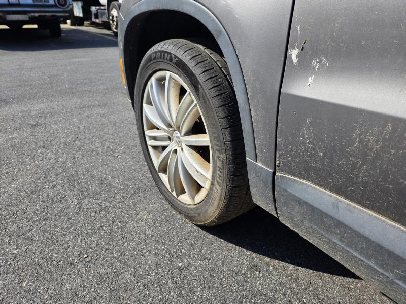 2011 Volkswagen Volkswagen Tiguan GRAY Photo 5