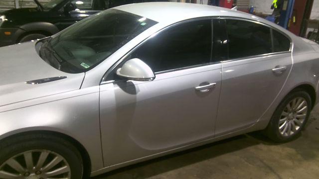 2012 Buick Regal SILVER Photo 10