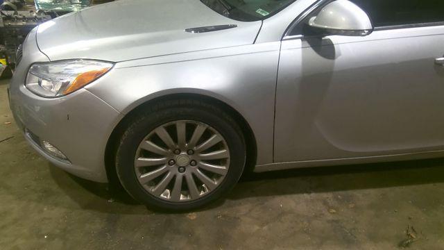 2012 Buick Regal SILVER Photo 11