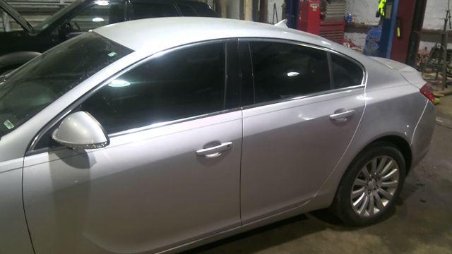 2012 Buick Regal SILVER Photo 12