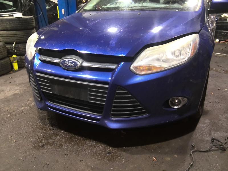 2012 Ford Focus BLUE Photo 7