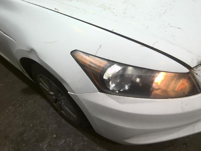 2012 Honda Accord WHITE Photo 4
