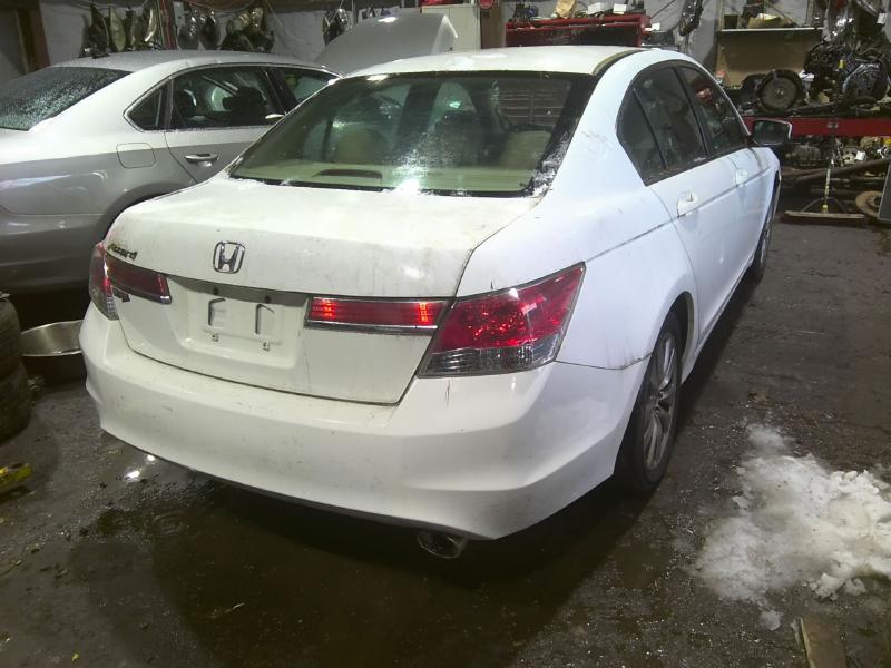 2012 Honda Accord WHITE Photo 11
