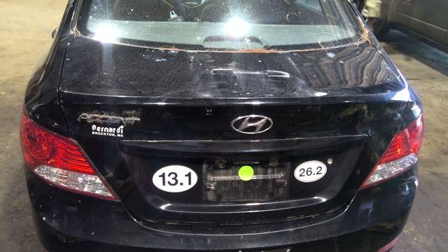 2012 Hyundai Accent  Photo 10