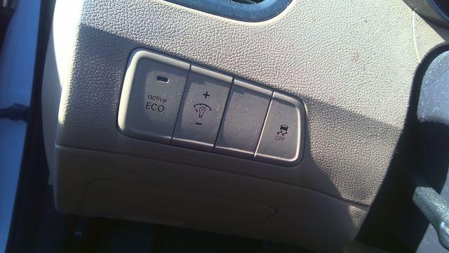 2012 Hyundai Elantra WHITE Photo 6