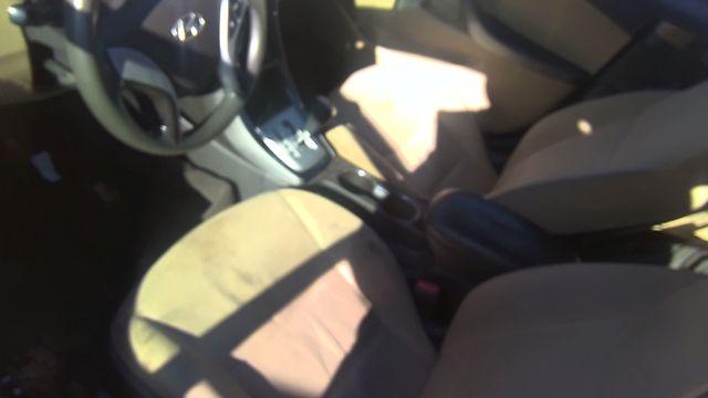 2012 Hyundai Elantra WHITE Photo 7