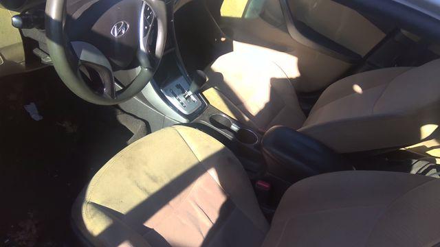 2012 Hyundai Elantra WHITE Photo 8