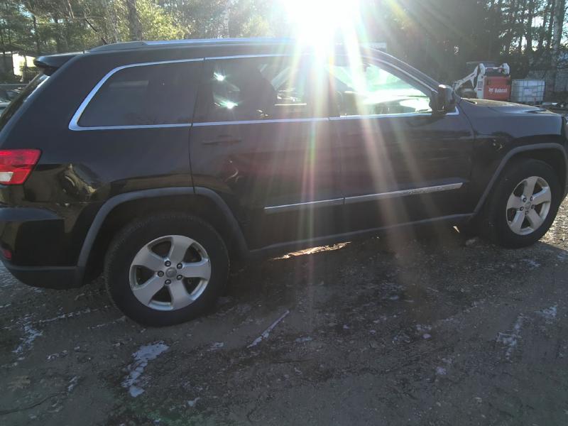 2012 Jeep Grand Cherokee Photo 2