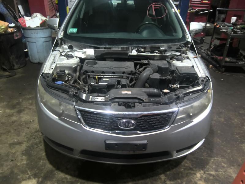 2012 Kia Forte SILVER Photo 5