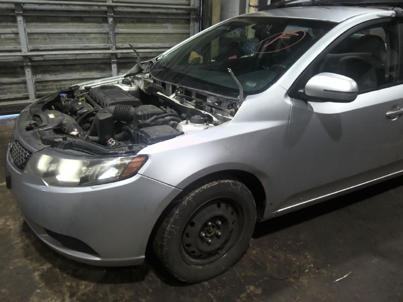 2012 Kia Forte SILVER Photo 6
