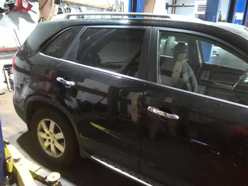 2012 Kia Sorento BLACK Photo 12