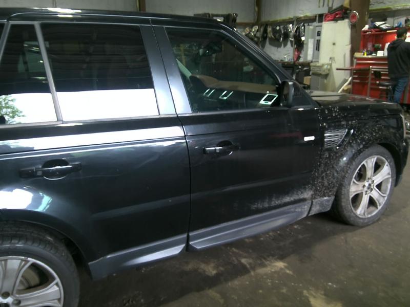2012 Land Rover Range Rover Sport BLACK Photo 11