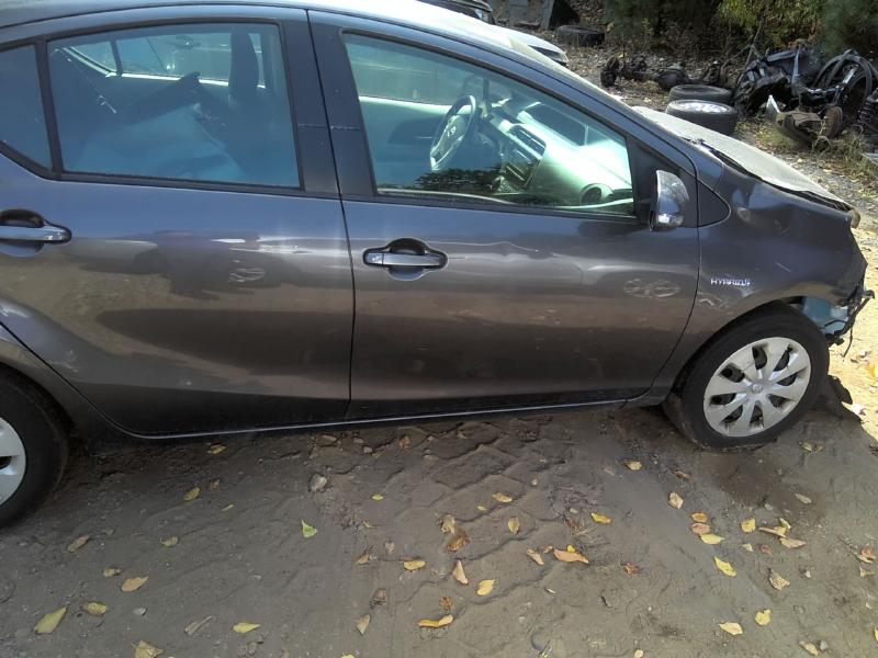 2012 Toyota Prius GRAY Photo 10