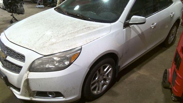 2013 Chevrolet Malibu WHITE Photo 14