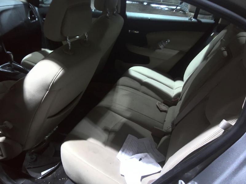 2013 Chrysler 200 SILVER Photo 14