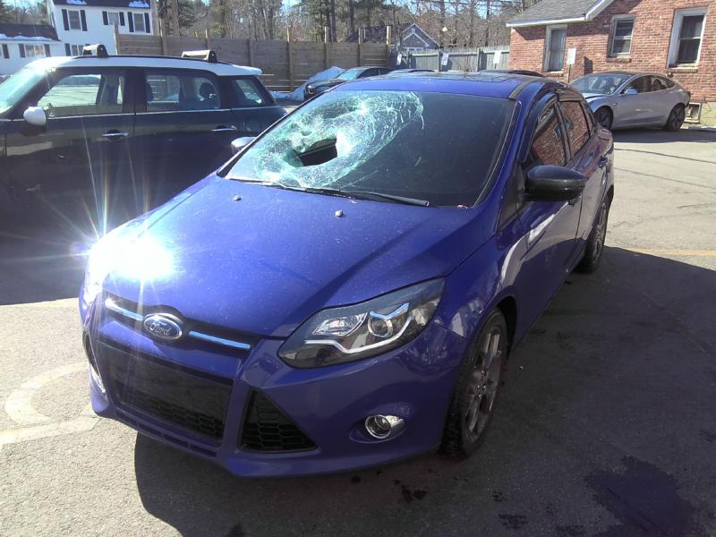 2013 Ford Focus BLUE Photo 2