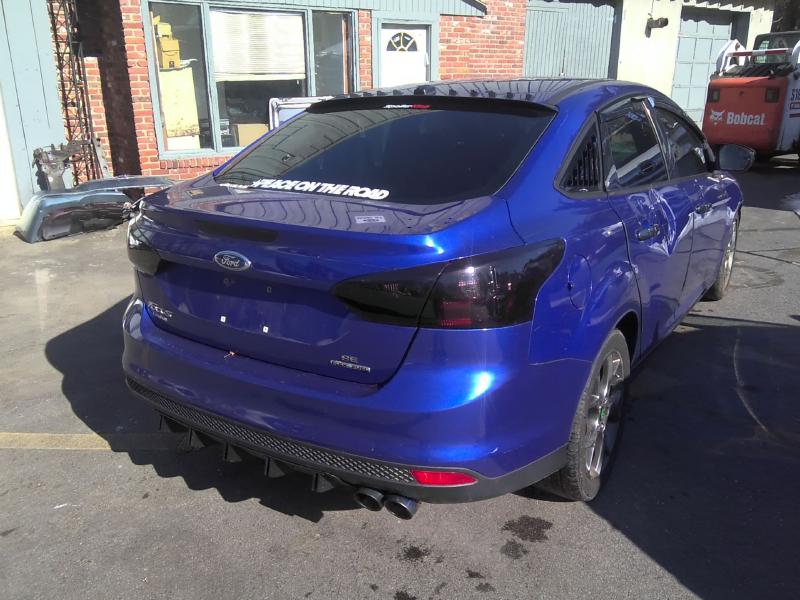 2013 Ford Focus BLUE Photo 6