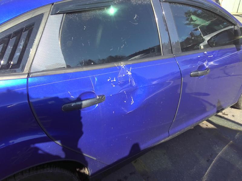 2013 Ford Focus BLUE Photo 8