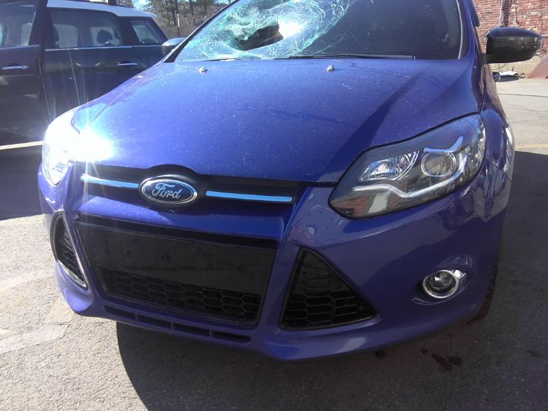 2013 Ford Focus BLUE Photo 12
