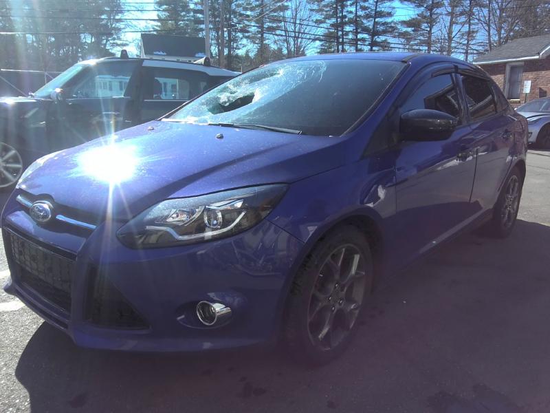 2013 Ford Focus BLUE Photo 13